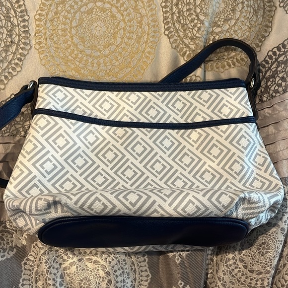 Liz Claiborne Purse - Picture 2 of 3